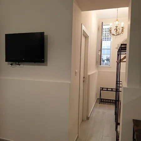 Apartman Chez D'ossuna 10 Min Cattedrale Facile Posteggio Su Strada No Ticket No Ztl Palermo